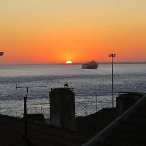 Tejo House River Lisbon Apartment